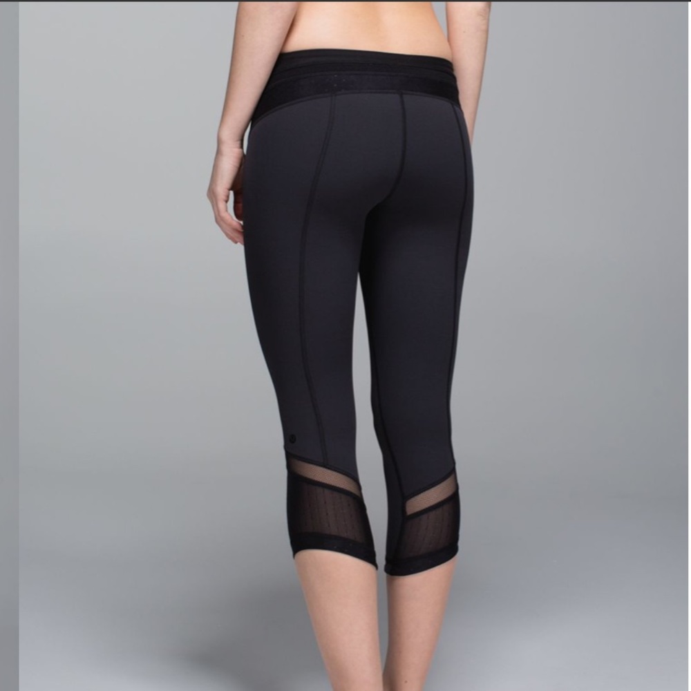 Lululemon Just Breath Crop